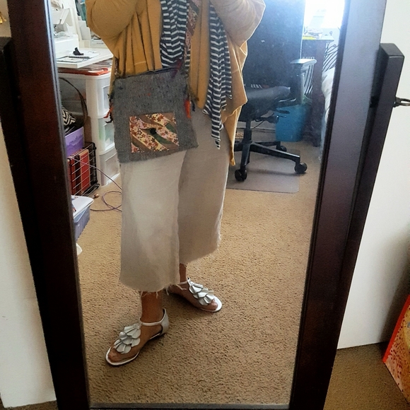 Silver Leather T-Strap Sandals - Picture 3 of 9